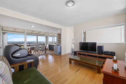 118 Sunset Road, Unsworth Heights, Auckland