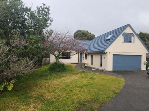 112 Langdale Avenue, Paraparaumu