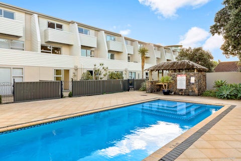24/3 Riverside Road, Orewa, Orewa