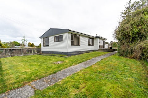 25 Clifden Highway, Tuatapere, Tuatapere