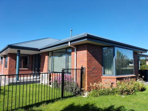 4 Sunninghurst Drive, Fairfield, Dunedin