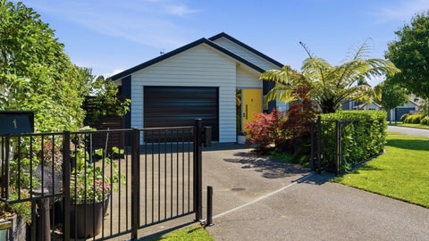 1 Hanlow Place, Pyes Pa, Tauranga