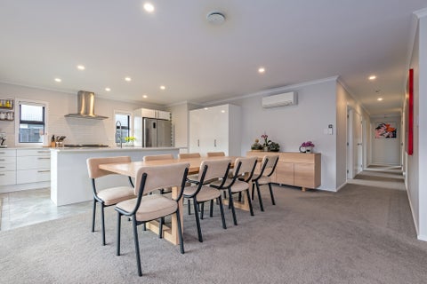 1 Serenity Crescent, Kelvin Grove, Palmerston North