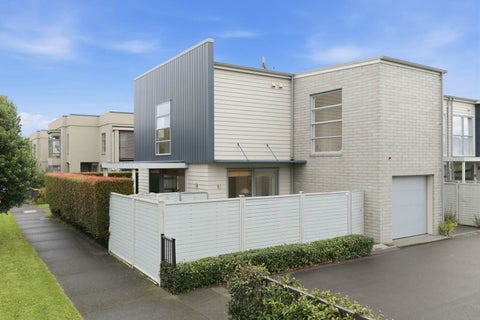 10 Flax Place, Stonefields, Auckland