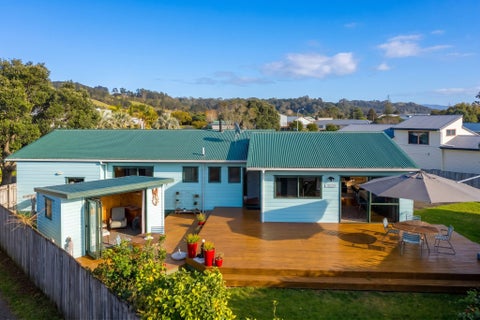 13 Charles Green Drive, Cooks Beach, Whitianga