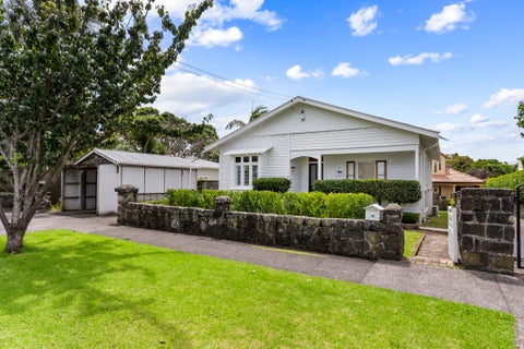 16 Horotutu Road, Greenlane, Auckland