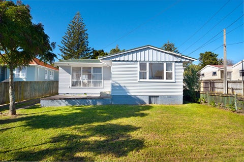 20 Valonia Street, New Windsor, Auckland