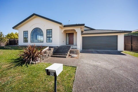 92 Parnell Heights, KELVIN GROVE, PALMERSTON NORTH