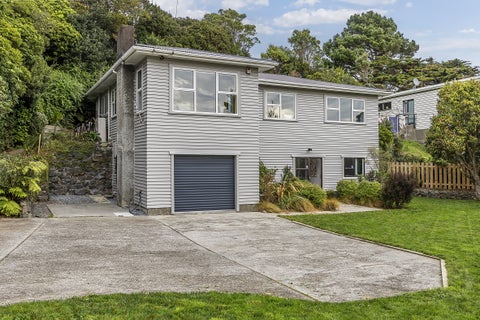 76 Black Rock Road, Newlands, Wellington