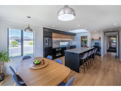 3 Shrimpton Avenue, Woodend, Woodend