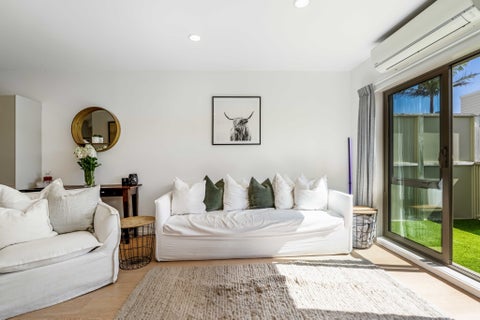 4/21 Hunters Park Drive, Three Kings, Auckland