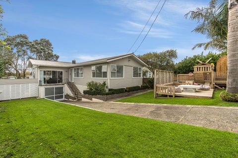 11 Gregory Place, Mount Roskill, Auckland