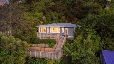 16 Manor Drive, Stokes Valley, Lower Hutt