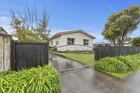 219 Parklands Avenue, Bell Block, New Plymouth