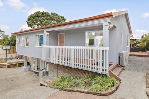 3A Royal Road, Massey, Auckland