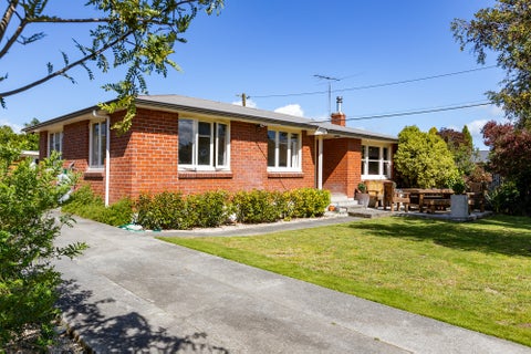 60 Cologne Street, Martinborough