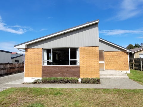 42 Westmere Place, Manapouri, Manapouri