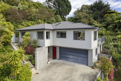 111 Churton Drive, Churton Park, Wellington