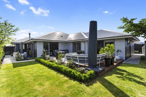 18 Oaks Drive, Lincoln, Lincoln