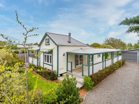 16 New York Street, Martinborough