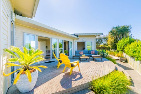 29 Pharazyn Avenue, Waikanae Beach, Waikanae