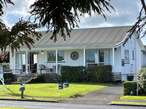 4 Stella Drive, Clarks Beach, Clarks Beach