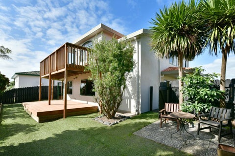 2/603 Whangaparaoa Road, Stanmore Bay, Whangaparaoa