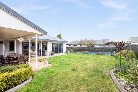 3 Amanda Place, Mayfair, Hastings