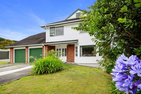 7 Saint Hildas Glade, Tawa, Wellington