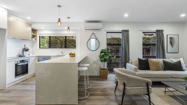 1/3 Collins Street, Takapuna, Auckland