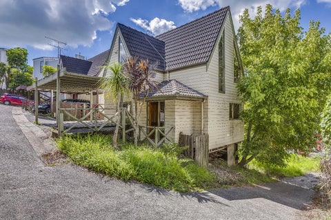 2/27 Windsor Street, Parnell, Auckland