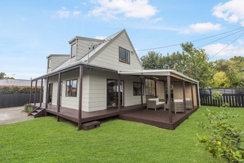 1/105 Lancaster Road, Beach Haven, Auckland