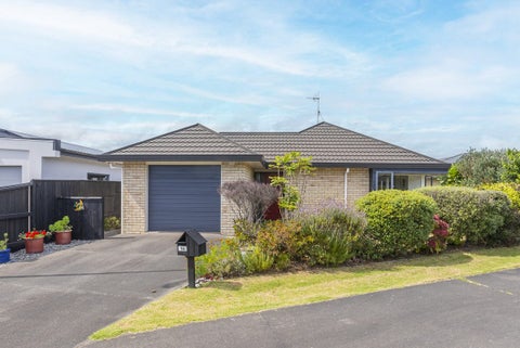 14 San Vito Place, Paraparaumu Beach, Paraparaumu