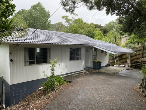1040 East Coast Road, Fairview Heights, Auckland