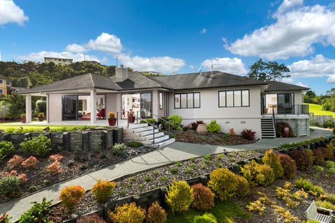 39 Schopolo Place, Schnapper Rock, Auckland