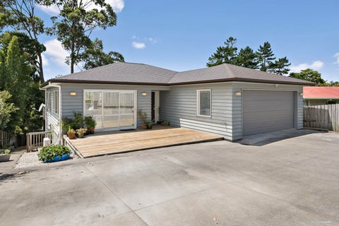 49G Lancaster Road, Beach Haven, Auckland