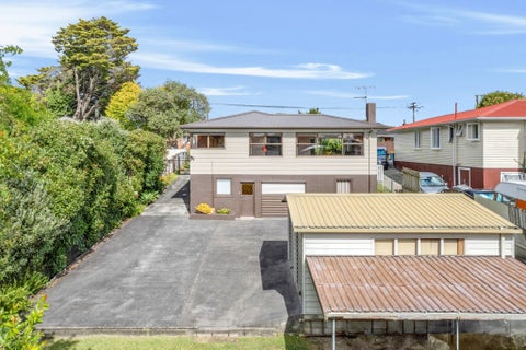 41 Longburn Road, Henderson, Auckland
