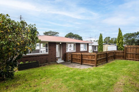 1/29 Glendene Avenue, Glendene, Auckland