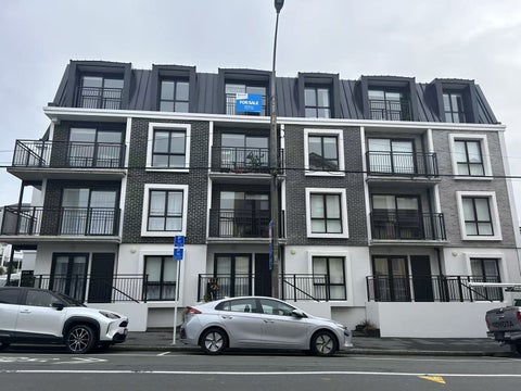 401/2 Colombo Street, Newtown, Wellington