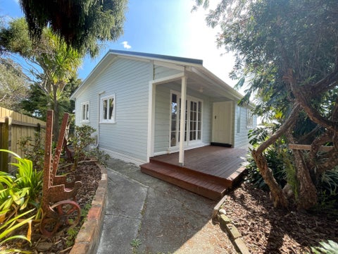 129 Sunnyside Road, Sunnyvale, Auckland