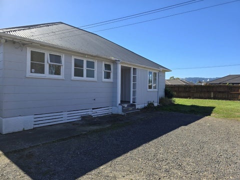 577 Queen Street East, Levin, Levin