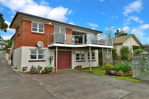 12 Nelson Street, Helensville, Helensville