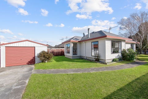 64 Arawhata Road, Paraparaumu