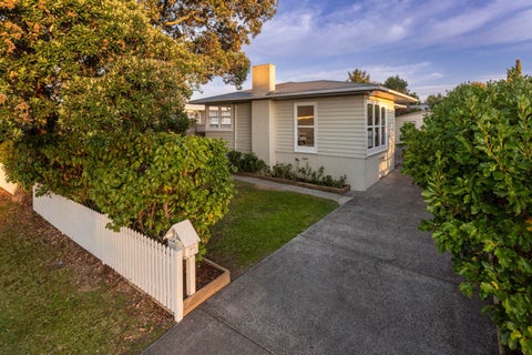 26 Melba Street, Beach Haven, Auckland