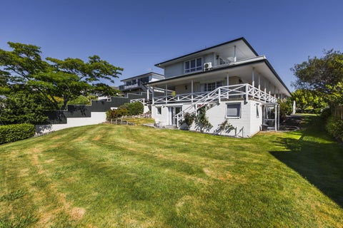 81 Churchill Drive, Taradale, Napier