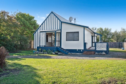 8 Totara Grove, Featherston