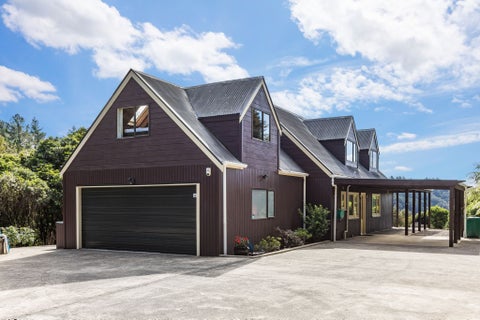 13 Sierra Way, Blue Mountains, Upper Hutt