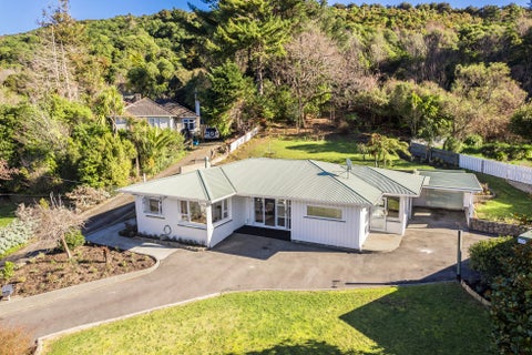 4 Bledisloe Crescent, Wainuiomata, Lower Hutt