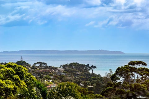 2B DEEP CREEK RD, Torbay, Auckland