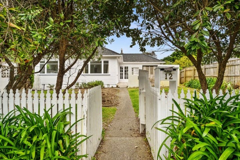 12 Karaka Grove, Raumati Beach, Paraparaumu